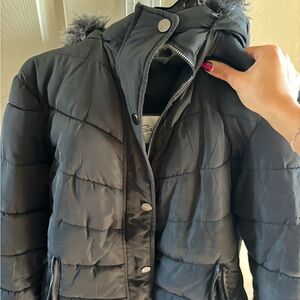 Women's Black Puffer Jacket